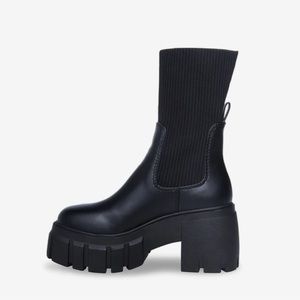 Steve Madden Limit Black Platform Boots